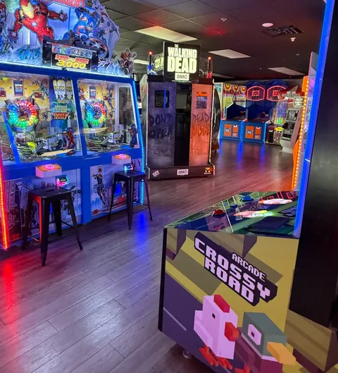 Game room at Fun Bowl Fayette County