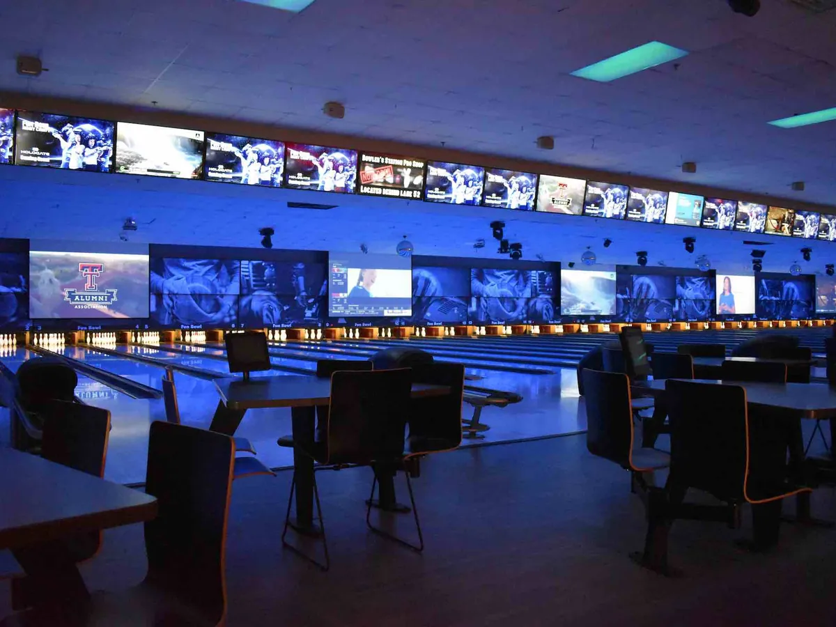 Bowling lanes at Fun Bowl Henry County